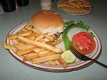 USA - Dwight IL - Old Route 66 Family Restaurant Mushroom Burger (8 Apr 2009)
